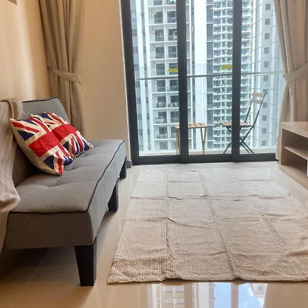 Local Living, Global Comfort 4 Pax Bangsar South Kuala Lumpur Exterior photo