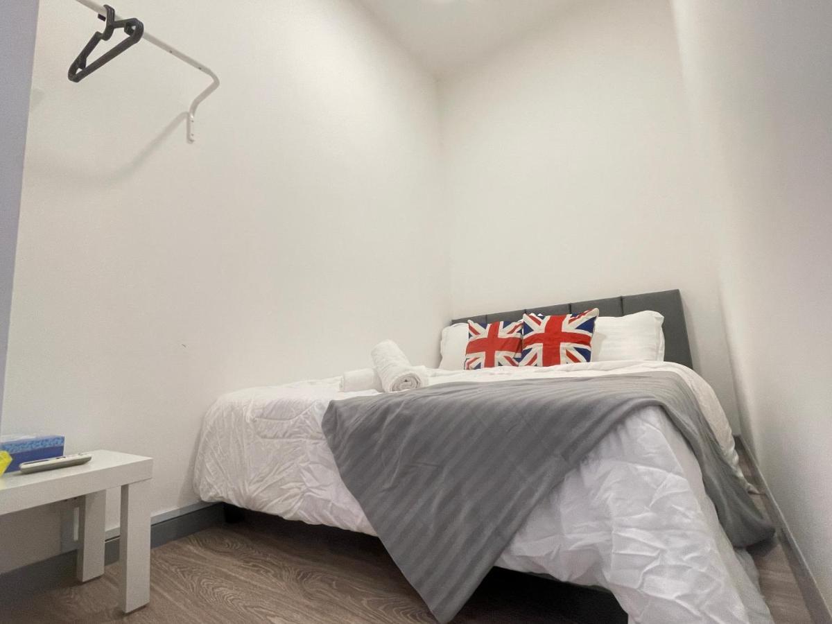 Local Living, Global Comfort 4 Pax Bangsar South Apartment Kuala Lumpur
