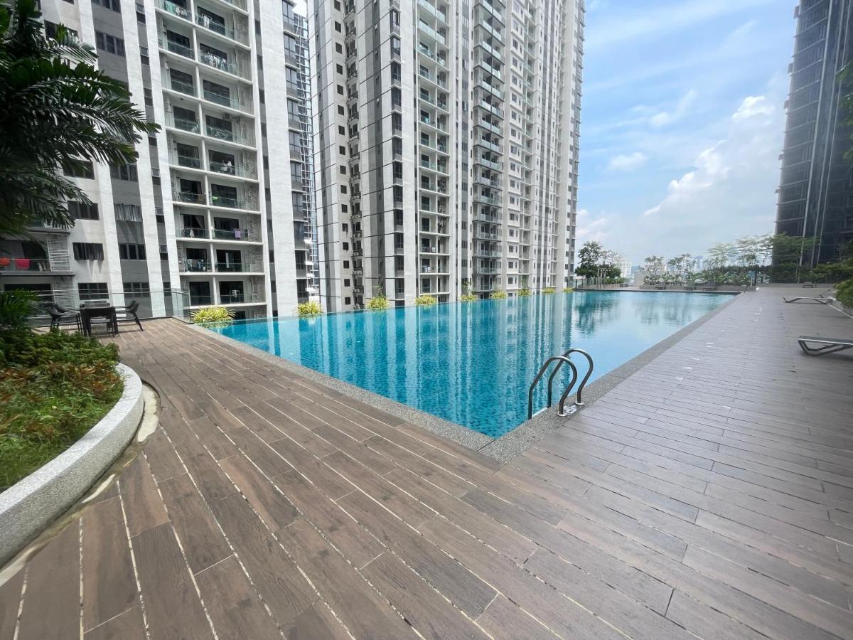 Apartment Local Living, Global Comfort 4 Pax Bangsar South *